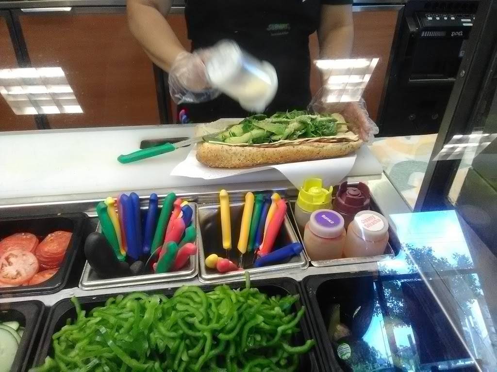 Subway Restaurants | restaurant | 6590 Atlantic Ave, Long Beach, CA 90805, USA | 5627288434 OR +1 562-728-8434