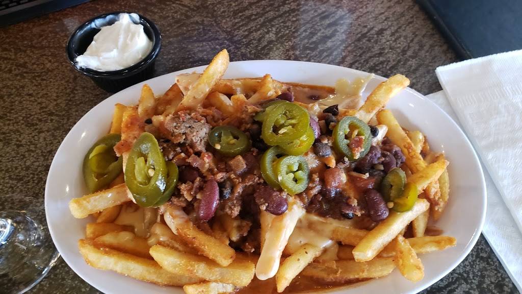 Bricks Pub & Grub | restaurant | 18 SE 3rd St, Lees Summit, MO 64063, USA | 8163471746 OR +1 816-347-1746