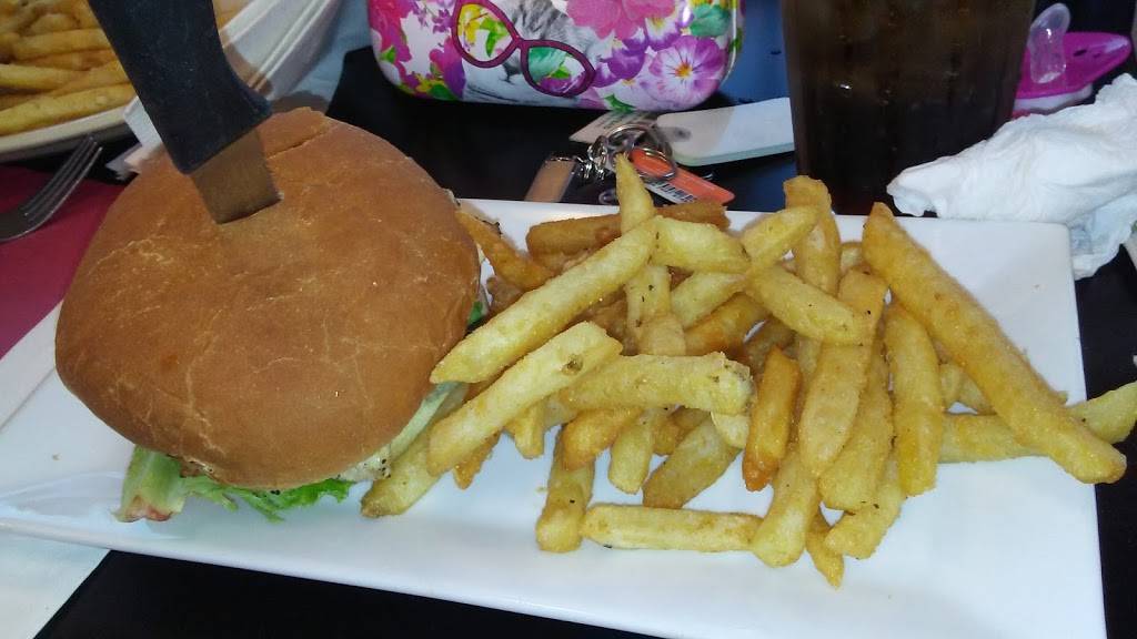 Lincoln Creamery | restaurant | 276 Front St #1, Lincoln, RI 02865, USA | 4017241050 OR +1 401-724-1050