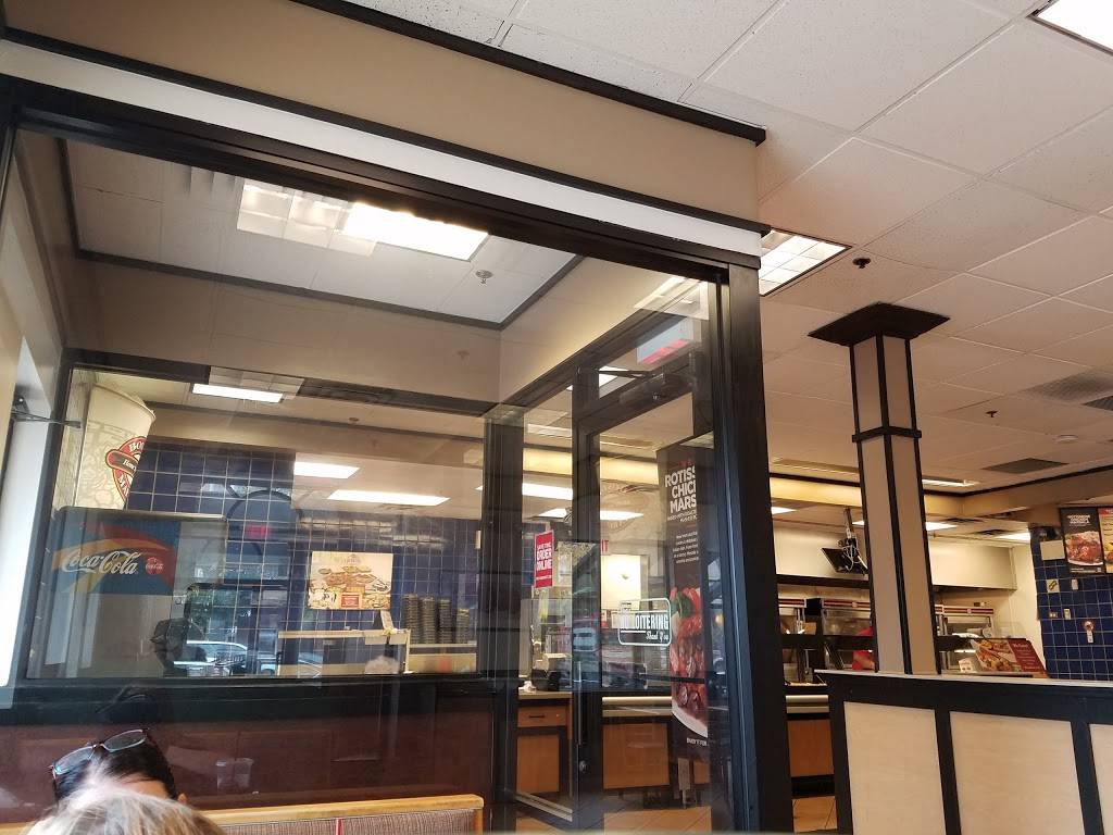 Boston Market | restaurant | 3020 N Ashland Ave, Chicago, IL 60657, USA | 7735290071 OR +1 773-529-0071