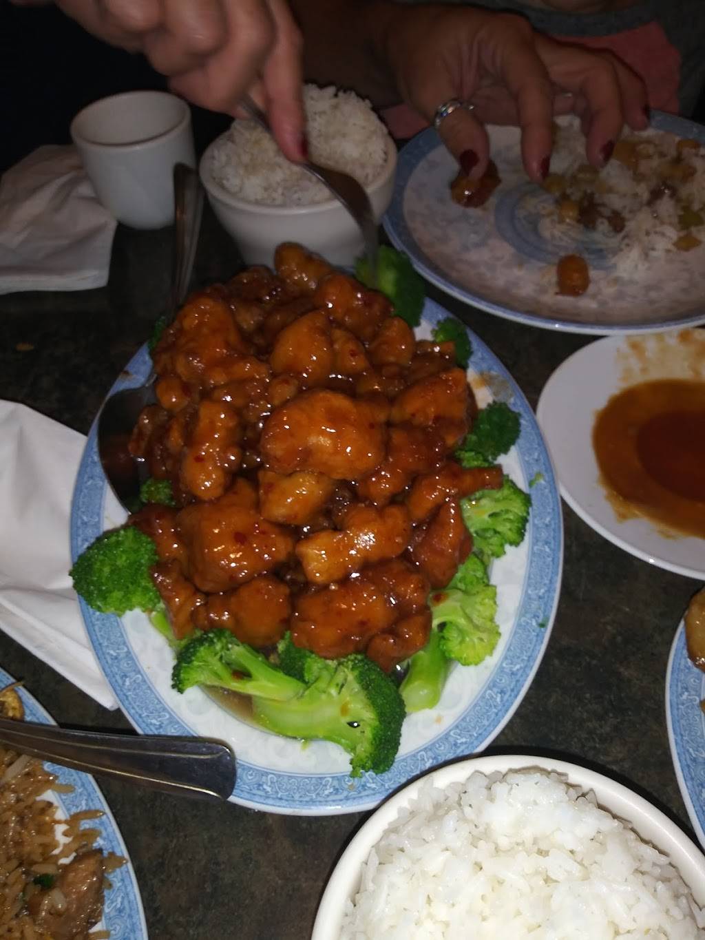 Jade Garden | restaurant | 2640, 3022 Calumet Ave, Valparaiso, IN 46383, USA | 2194649860 OR +1 219-464-9860