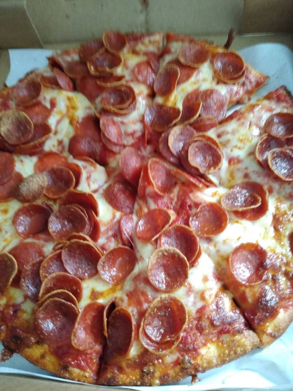 Gioninos Pizzeria | restaurant | 176-B E Main St, Lexington, OH 44904, USA | 4198848020 OR +1 419-884-8020