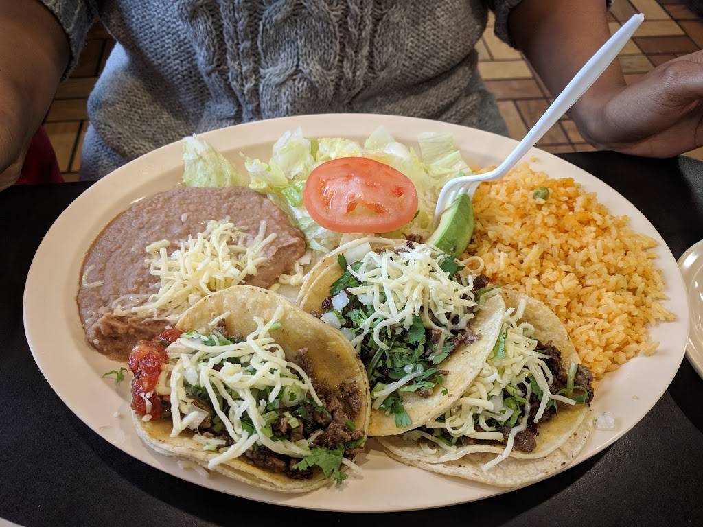 Los Comales Niles | restaurant | 9055 N Milwaukee Ave, Niles, IL 60714, USA | 8476630763 OR +1 847-663-0763