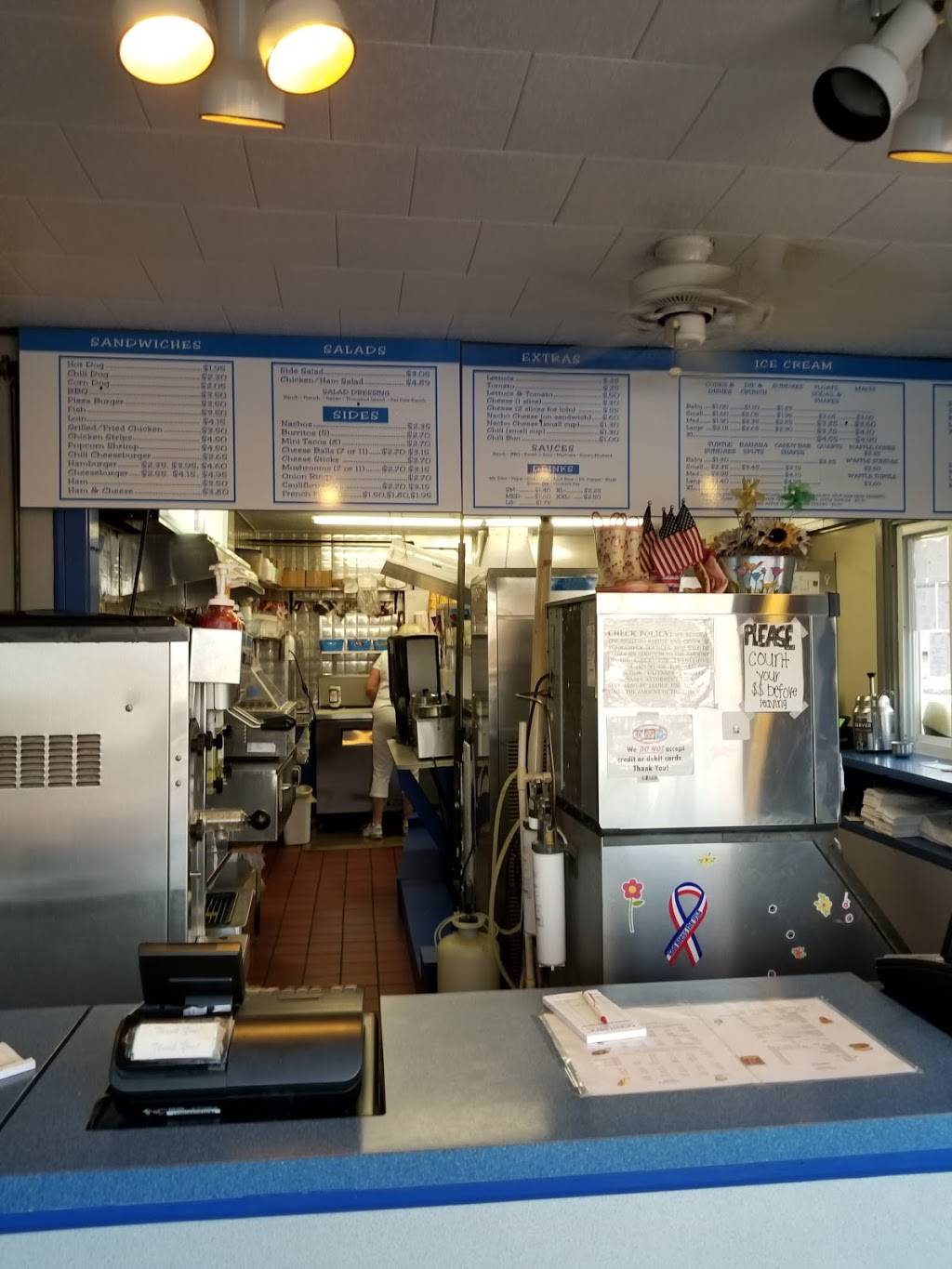 Dairy Dream | restaurant | 310 E Linn St, Canton, IL 61520, USA | 3096479168 OR +1 309-647-9168