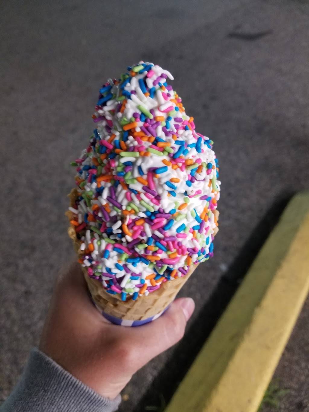 Sweet Licks Ice Cream Shop | restaurant | 995 Mineral Spring Ave, North Providence, RI 02904, USA | 4017285050 OR +1 401-728-5050