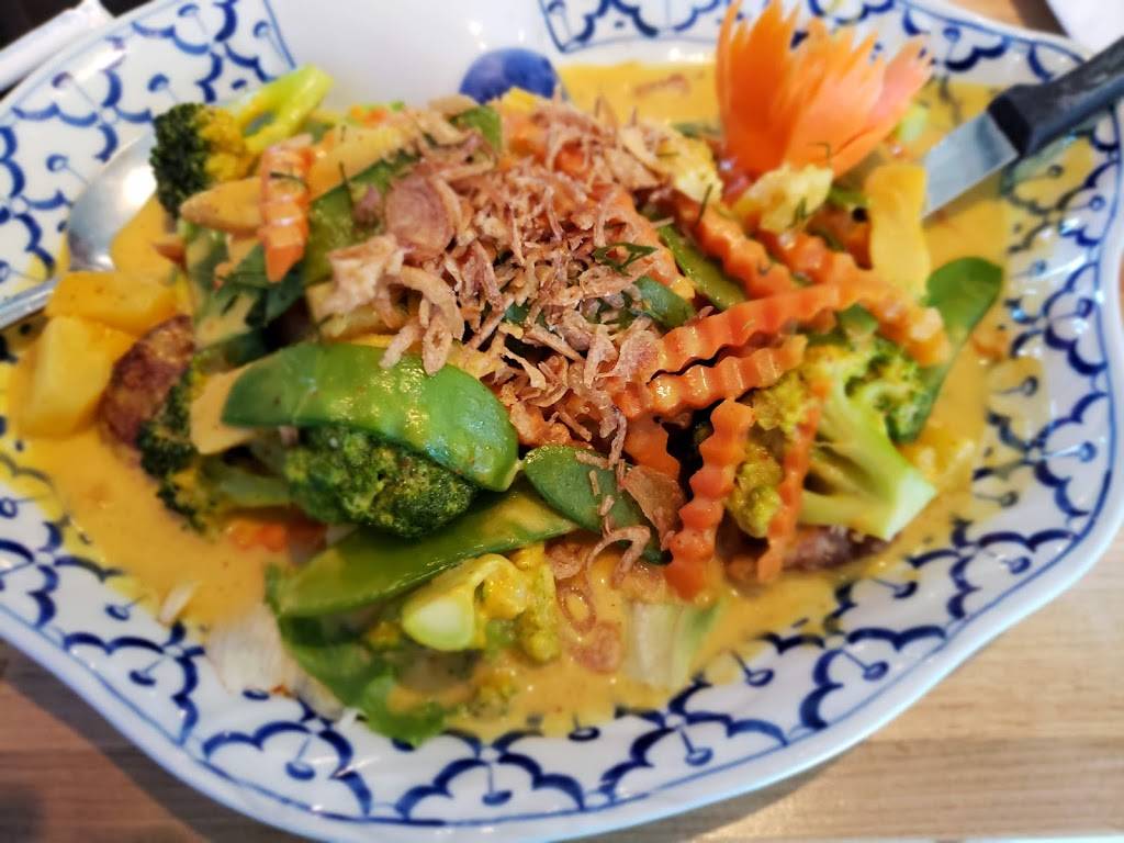 MaMa D Thai Cuisine | restaurant | 128 Main St, Bangor, ME 04401, USA | 2079473030 OR +1 207-947-3030