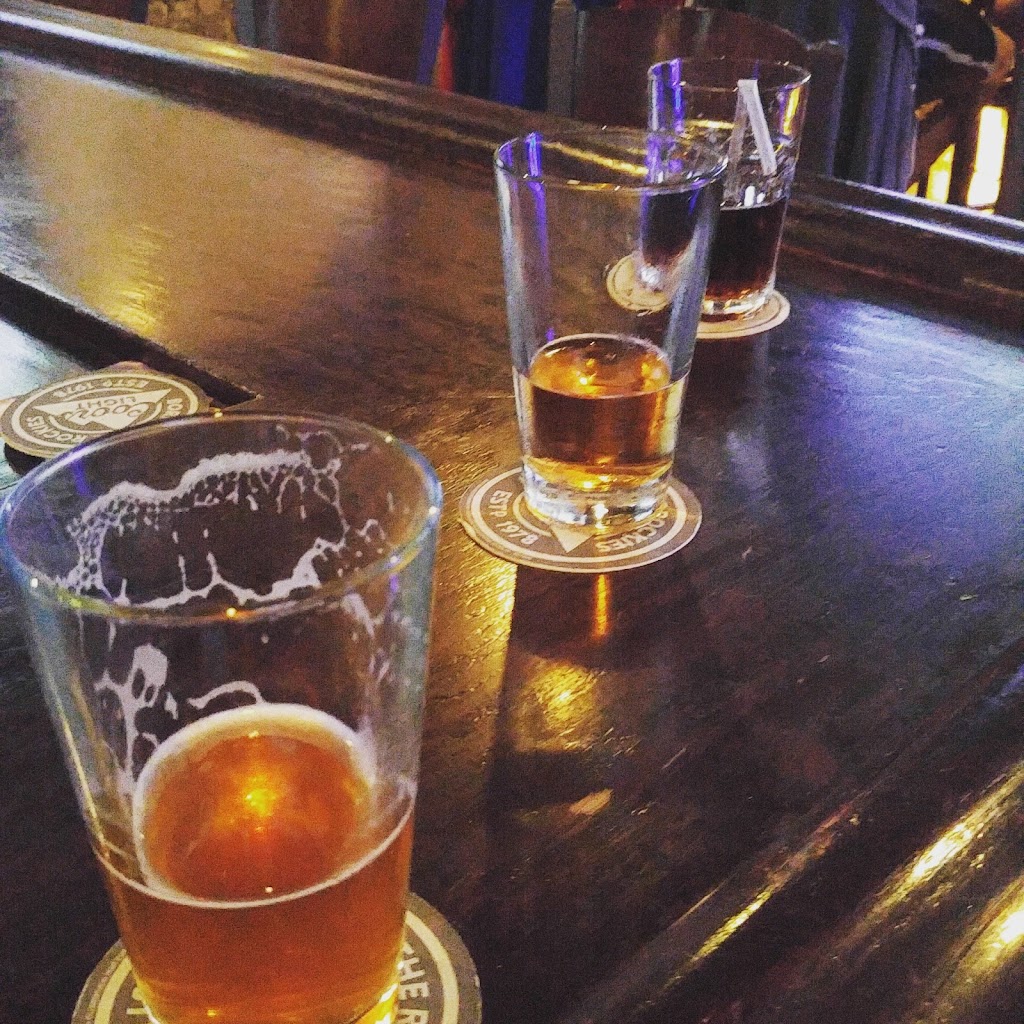 Emerald Isle | restaurant | 6686 N Northwest Hwy, Chicago, IL 60631, USA | 7737752848 OR +1 773-775-2848