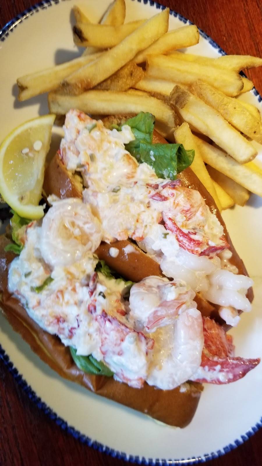 Red Lobster | restaurant | 7373 W Colonial Dr, Orlando, FL 32818, USA | 4072952791 OR +1 407-295-2791