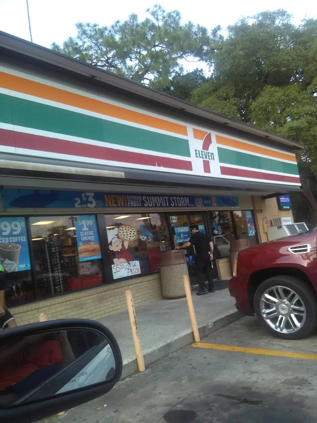 7-Eleven | bakery | 1439 W Orange Blossom Trail, Apopka, FL 32712, USA | 4078809669 OR +1 407-880-9669