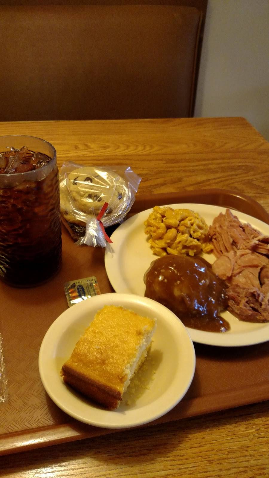 Five Points Country Market | restaurant | 3369 N Main St, Mansfield, OH 44903, USA | 4195263663 OR +1 419-526-3663