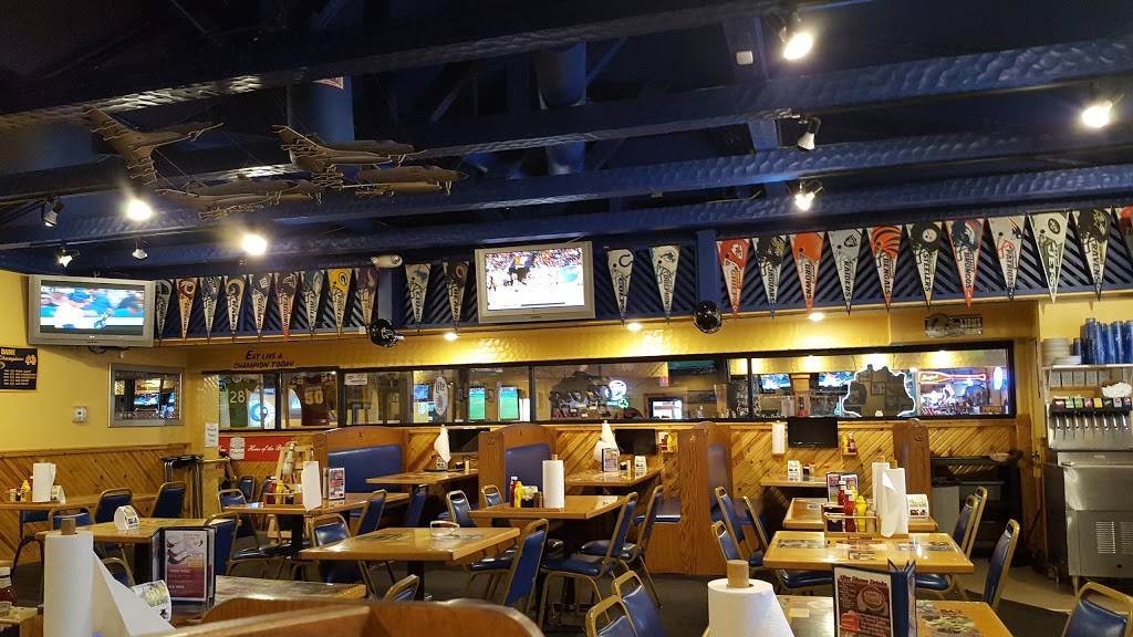 Between the Buns Sports Bar & Grill, Elkhart | restaurant | 2041 Cassopolis St, Elkhart, IN 46514, USA | 5742069900 OR +1 574-206-9900