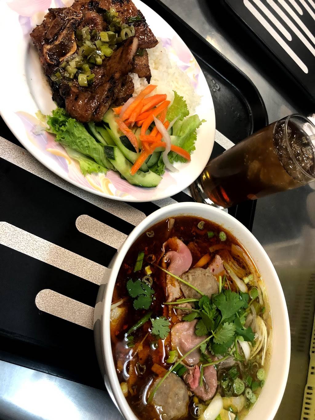 Saigon Restaurant | restaurant | 6001 San Mateo Blvd NE, Albuquerque, NM 87109, USA | 5058840706 OR +1 505-884-0706