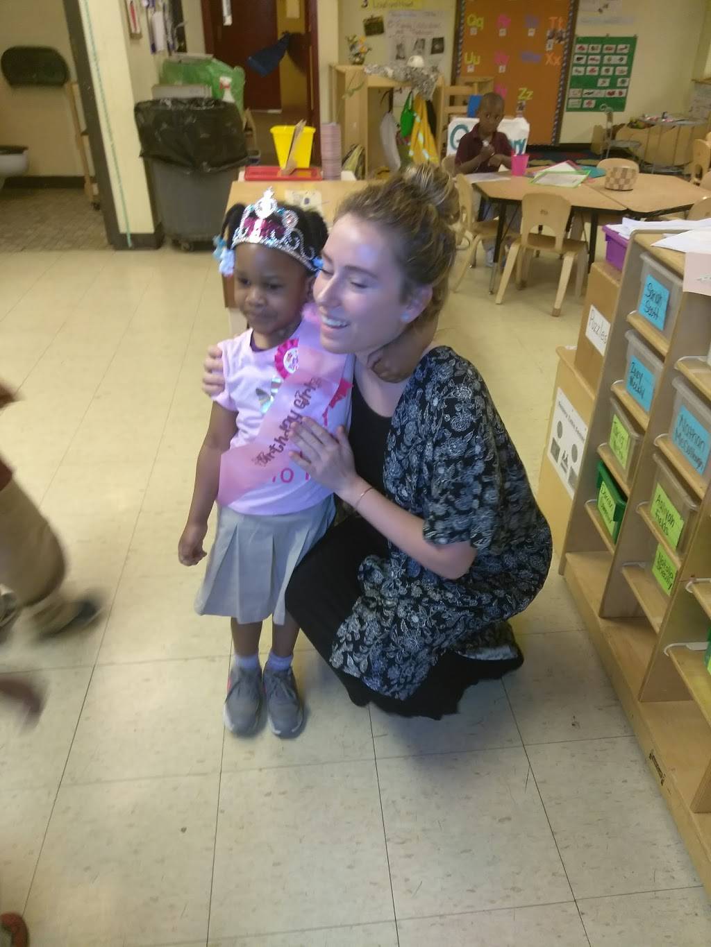 Dunkin Donuts | cafe | 1614 W 59th St, Chicago, IL 60636, USA | 7739254088 OR +1 773-925-4088