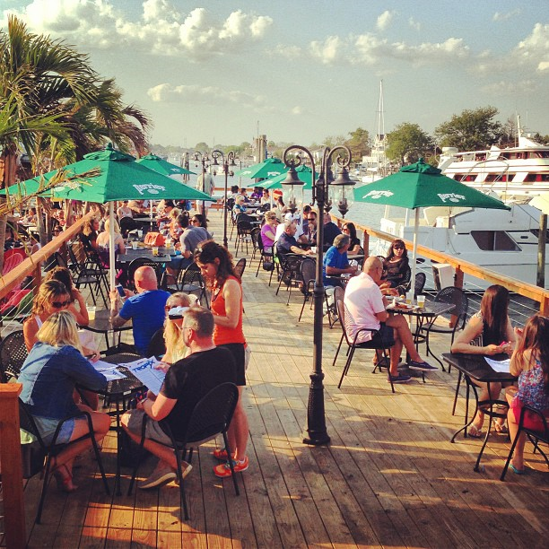 Tropix on the Mile | restaurant | 395 Woodcleft Ave, Freeport, NY 11520, USA | 5166238767 OR +1 516-623-8767