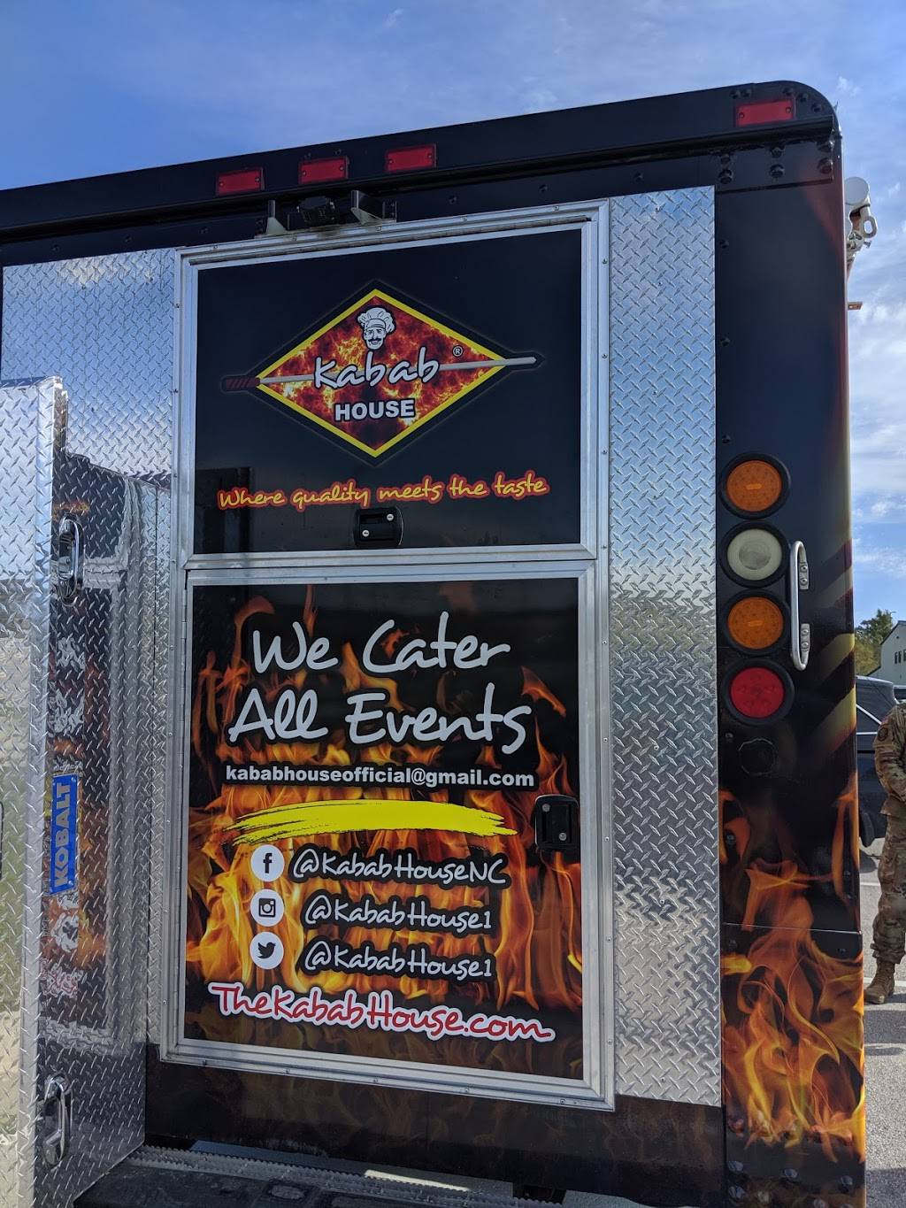 Alis Best Chicken & Gyro | restaurant | 819 Sabalu Rd, Leavenworth, KS 66048, USA | 8168681615 OR +1 816-868-1615