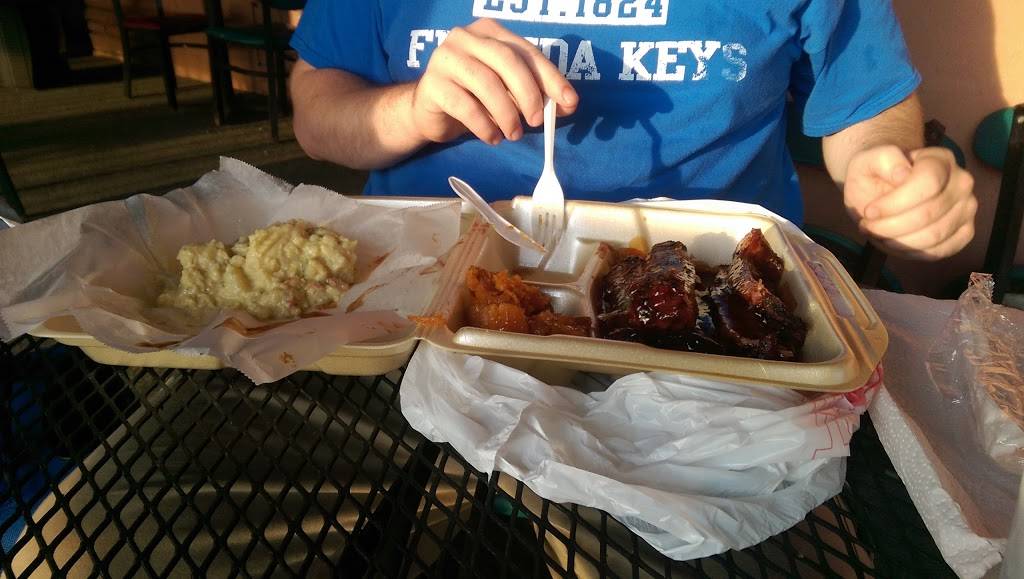 Wyatts Country BBQ | restaurant | 1674 Memorial Dr SE, Atlanta, GA 30317, USA | 4043710311 OR +1 404-371-0311