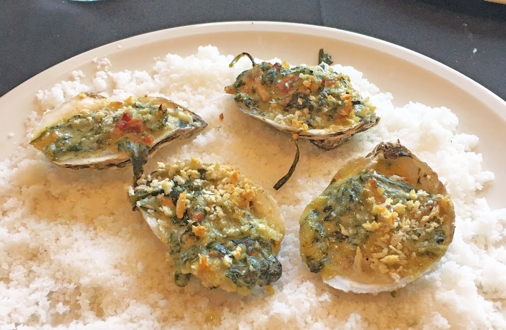 Nittolos Seafood & Social | restaurant | 104 Main St, Lake Leelanau, MI 49653, USA | 2319942400 OR +1 231-994-2400