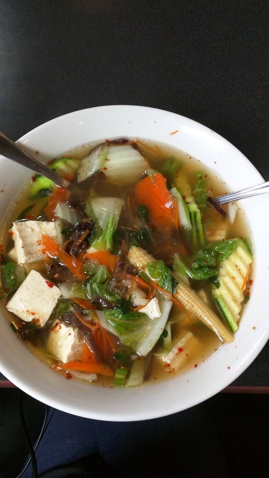 Sri Uma Thai Cuisine | restaurant | 7828 NE Bothell Way, Kenmore, WA 98028, USA | 4258063929 OR +1 425-806-3929