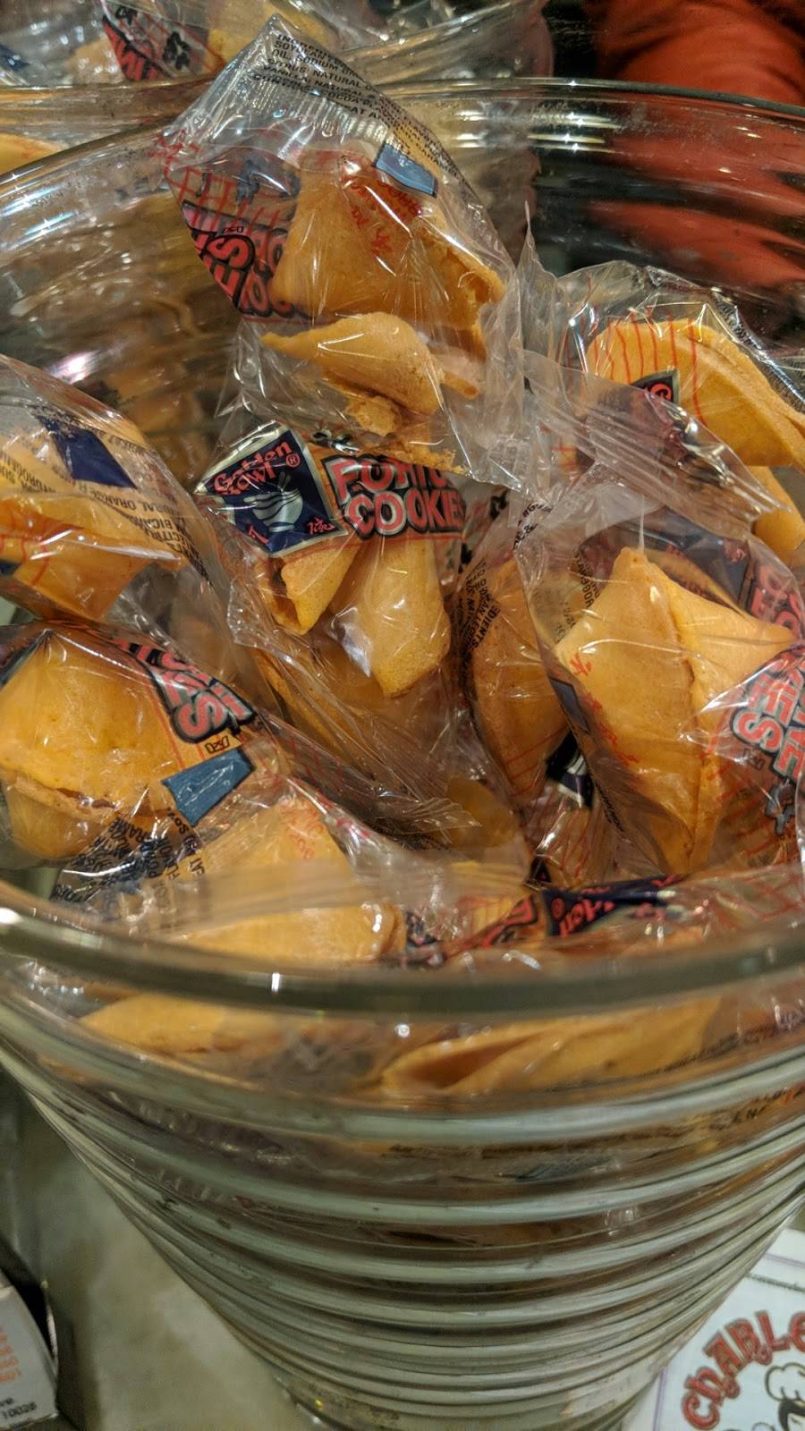 Charley Mom | restaurant | 1580 York Ave, New York, NY 10028, USA | 2124396363 OR +1 212-439-6363