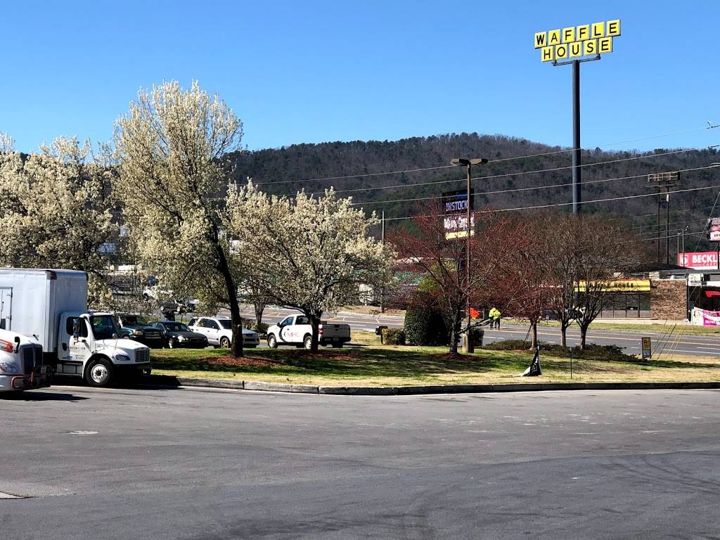 Pilot Travel Center | restaurant | 243 Connector 3 SW, Dalton, GA 30720, USA | 7062777934 OR +1 706-277-7934