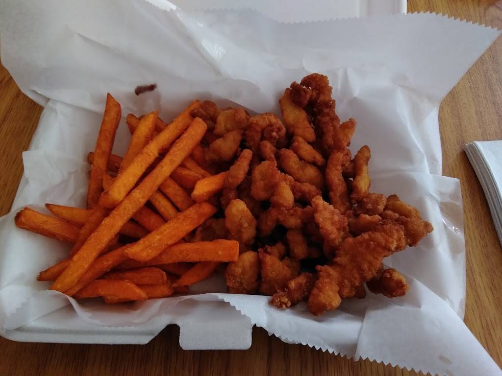 City Island in the City | restaurant | 301 W 151st St, New York, NY 10039, USA | 6468959885 OR +1 646-895-9885