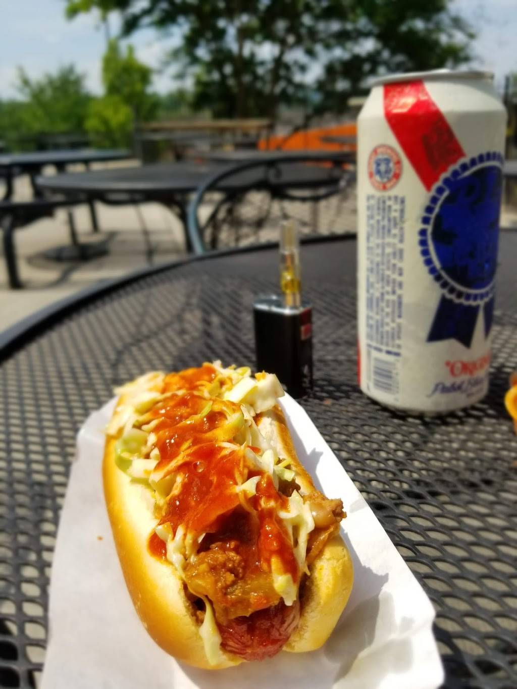 The Hill Bar and Grill | restaurant | 1105 Forest Ave, Knoxville, TN 37916, USA | 8655401011 OR +1 865-540-1011