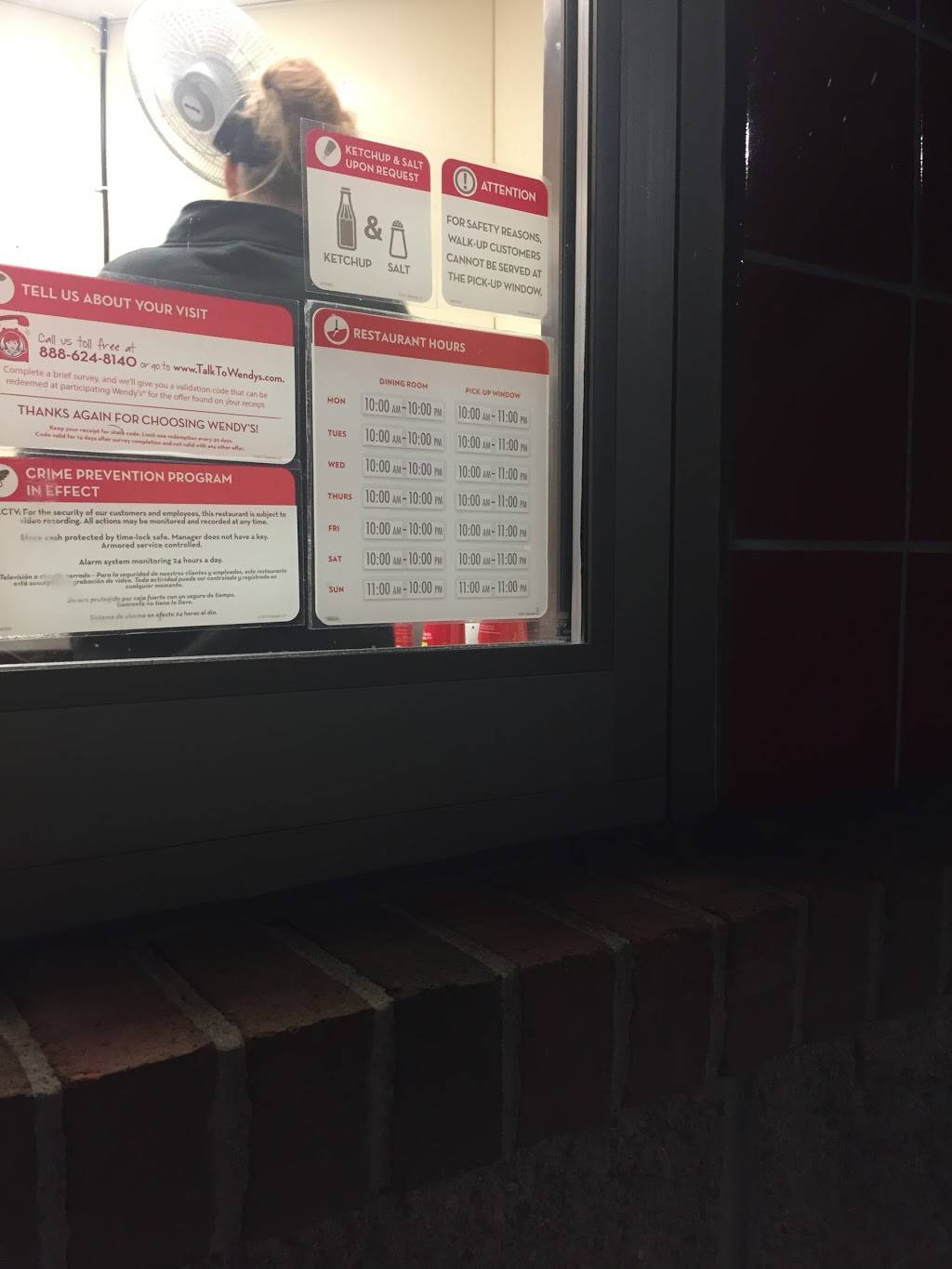 Wendys | restaurant | 1640 Commerce Park Dr, Chelsea, MI 48118, USA | 7344331436 OR +1 734-433-1436