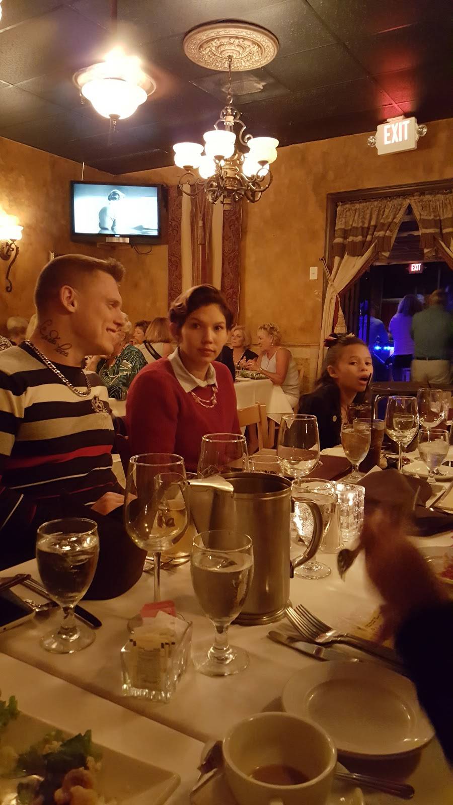 Giovanni Ristorante Italiano | restaurant | Crossroads Market, 5975 Pine Ridge Rd, Naples, FL 34116, USA | 2393539440 OR +1 239-353-9440