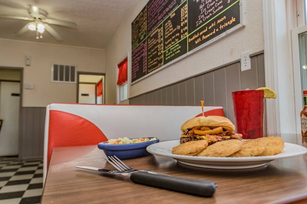 Triangle Restaurant | restaurant | 9841 W Hwy 80, Nancy, KY 42544, USA | 6066366533 OR +1 606-636-6533