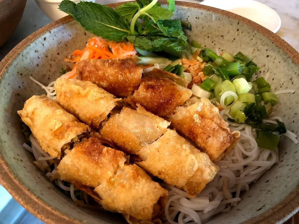 Blossom Vietnamese | restaurant | 2821 Ocean Park Blvd, Santa Monica, CA 90405, USA | 4242684425 OR +1 424-268-4425