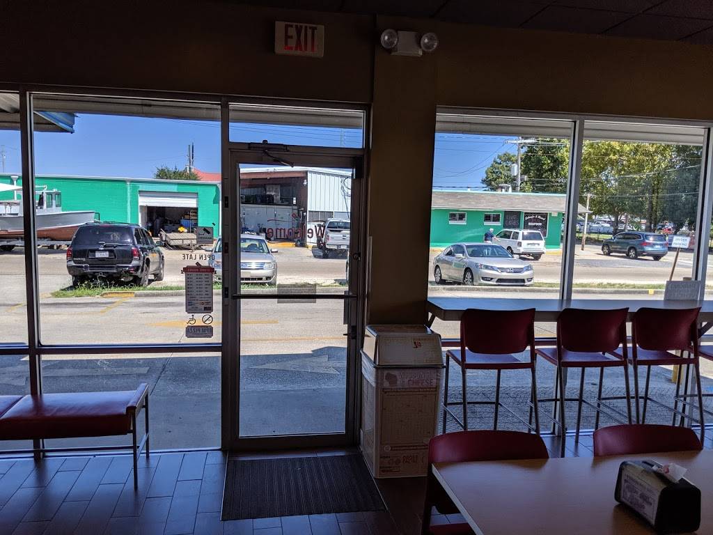 Dominos Pizza | meal delivery | 1720 Lake Ave, Metairie, LA 70005, USA | 5048322877 OR +1 504-832-2877