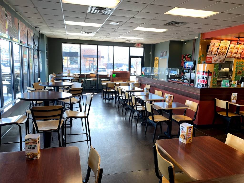 Taco Johns | restaurant | 1966 W Broadway Ave, Forest Lake, MN 55025, USA | 6514647590 OR +1 651-464-7590