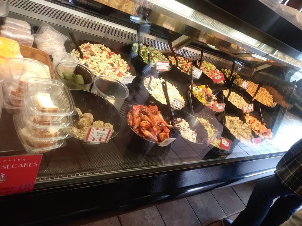 Ginos Italian Deli | restaurant | 4606 Verona Rd, Madison, WI 53711, USA | 6082731981 OR +1 608-273-1981