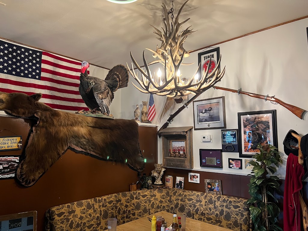 Steves Sportsman Cafe | cafe | 3441 Woodland Dr B, Mariposa, CA 95338, USA | 2099668223 OR +1 209-966-8223