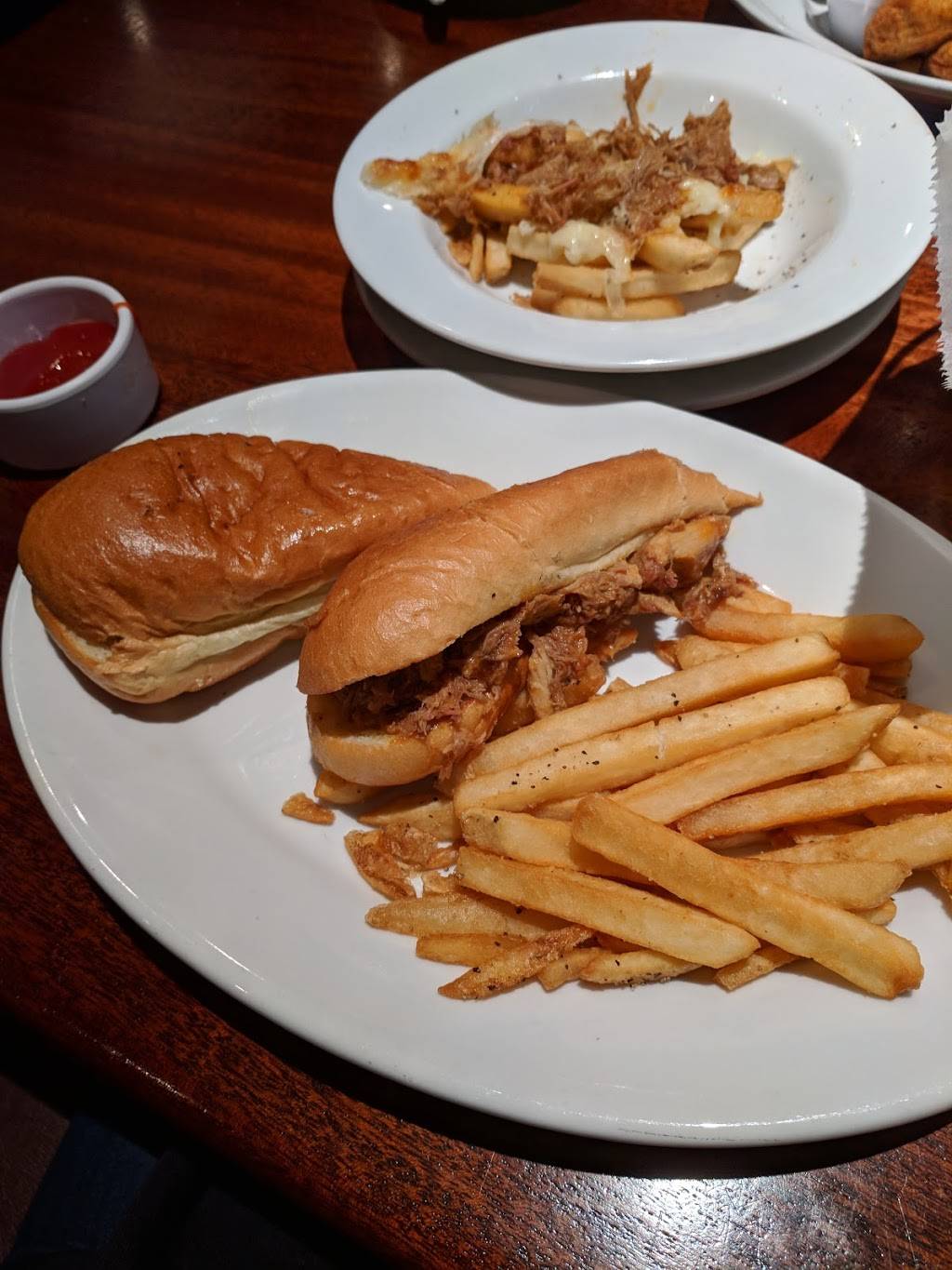 Stonewood Grill & Tavern | restaurant | 17050 Palm Pointe Dr, Tampa, FL 33647, USA | 8139780388 OR +1 813-978-0388