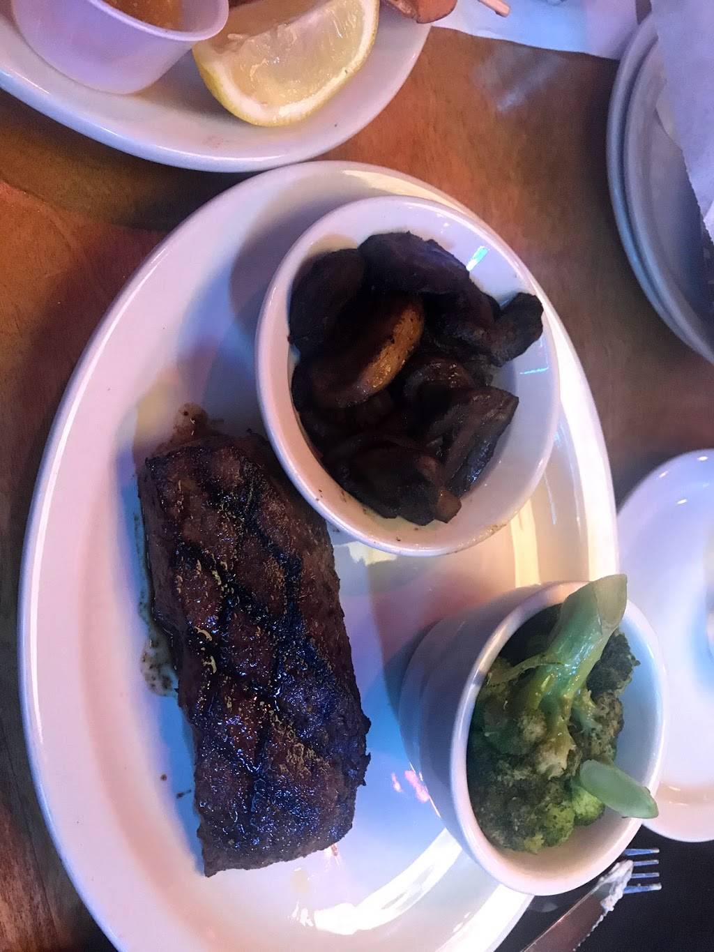 Texas Roadhouse | restaurant | 3015 SW 32nd Ave, Ocala, FL 34474, USA | 3526191677 OR +1 352-619-1677