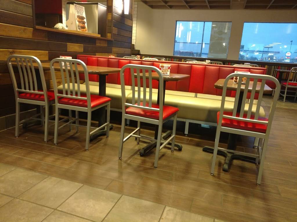 Arbys | restaurant | 2250 US-23 S, Alpena, MI 49707, USA | 9893542002 OR +1 989-354-2002