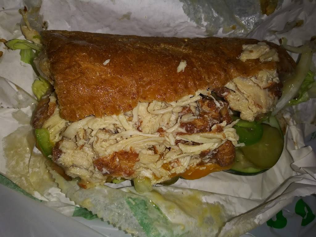 Subway | meal takeaway | 2240 Eastlake Ave E, Seattle, WA 98102, USA | 2063255632 OR +1 206-325-5632