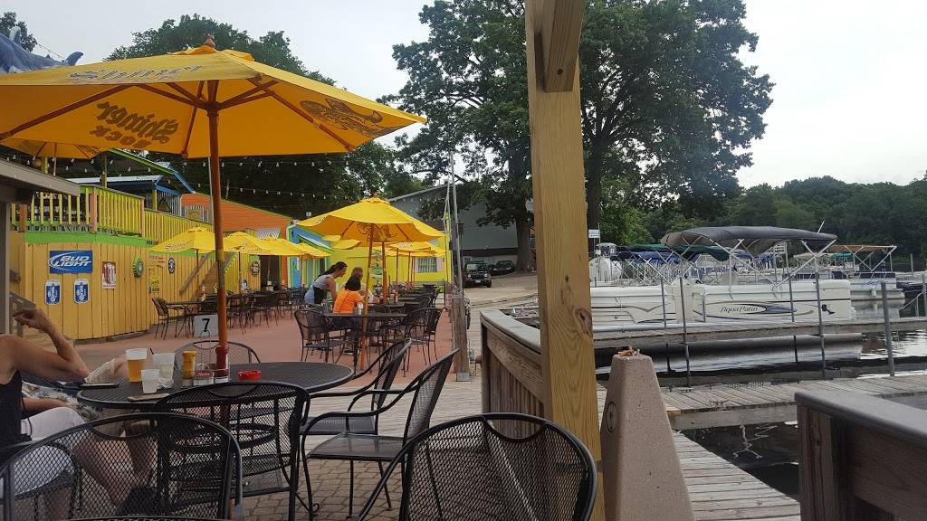 The Smokin Claw Tavern | restaurant | 401 W Turkeyfoot Lake Rd, Akron, OH 44319, USA | 3306442628 OR +1 330-644-2628