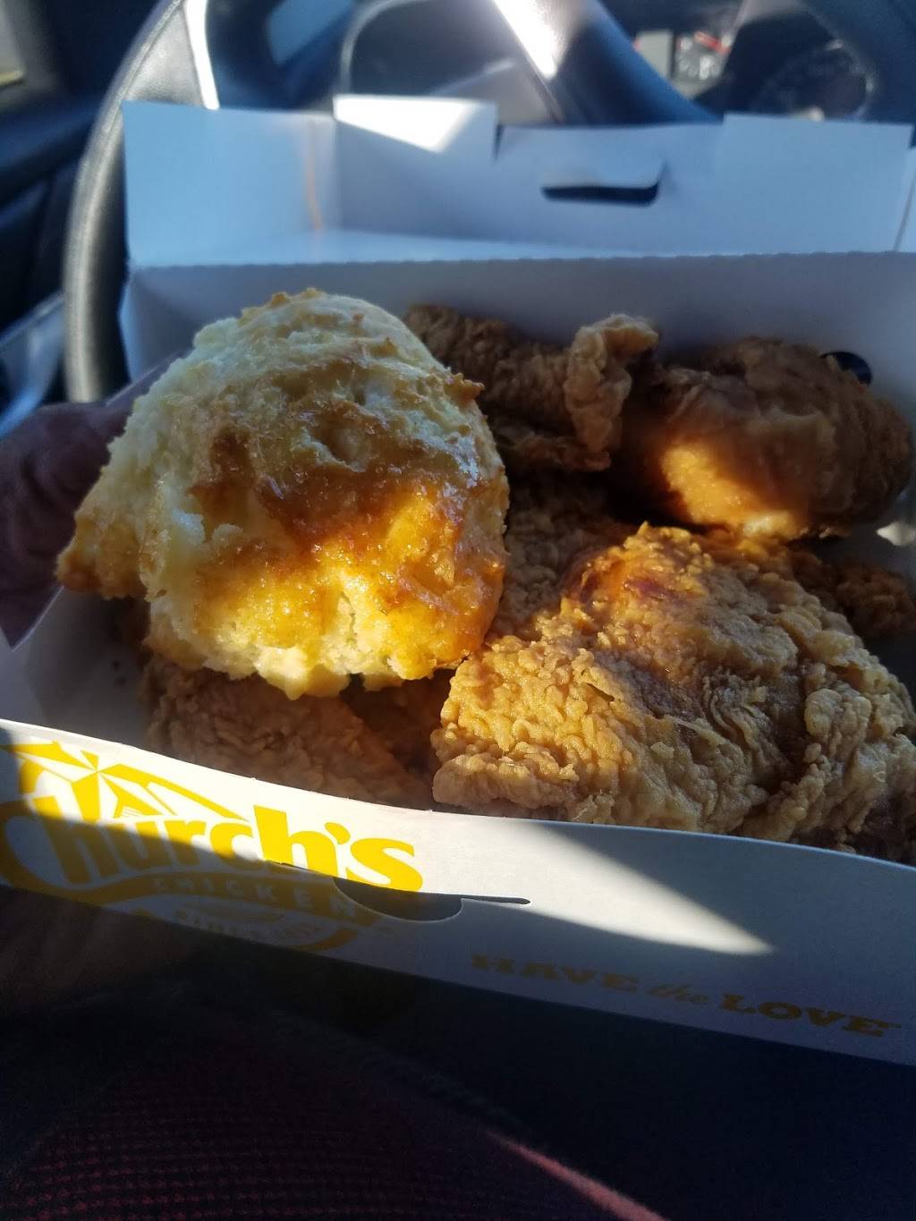 Churchs Chicken | restaurant | 11501 Woodward Ave, Detroit, MI 48202, USA | 3138696996 OR +1 313-869-6996