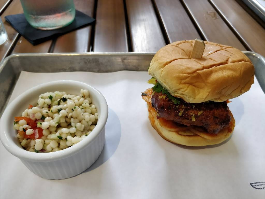 Bellwether | restaurant | 100 N Laura St #100, Jacksonville, FL 32202, USA | 9048027745 OR +1 904-802-7745