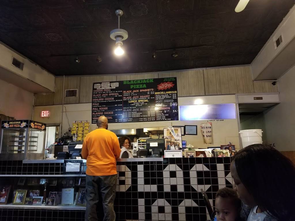 Blackjack Pizza | restaurant | 2536 Martin Luther King Jr Blvd, Dallas, TX 75215, USA | 2145651025 OR +1 214-565-1025