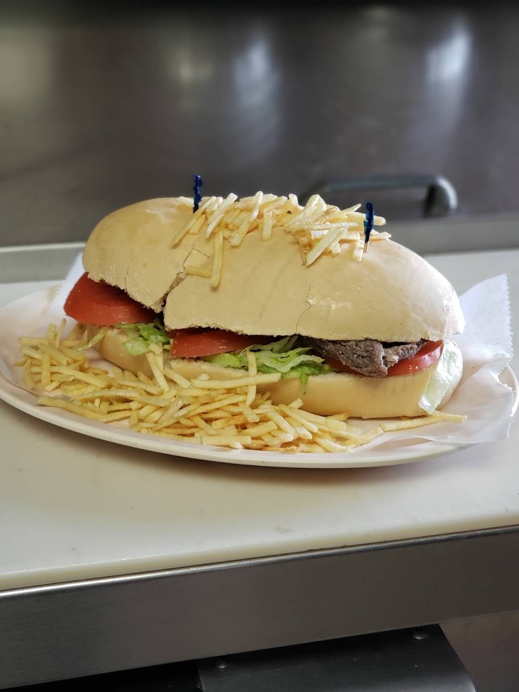 Montes De Oca | restaurant | 1740 Palm Ave #10, Hialeah, FL 33010, USA | 3058859207 OR +1 305-885-9207