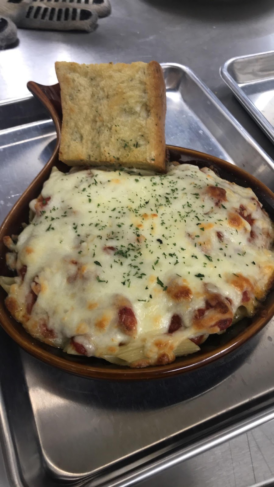 Bramas Pizzeria | restaurant | N112W16700 Mequon Rd, Germantown, WI 53022, USA | 2627354602 OR +1 262-735-4602