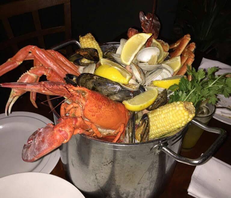 Phillips Seafood | restaurant | 1 Atlantic Ave, Atlantic City, NJ 08401, USA | 6093482273 OR +1 609-348-2273