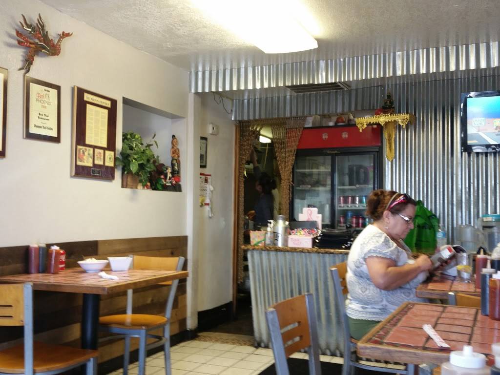 Chanpen Thai Cusine | restaurant | 2727 E Broadway Rd, Phoenix, AZ 85040, USA | 6022763778 OR +1 602-276-3778