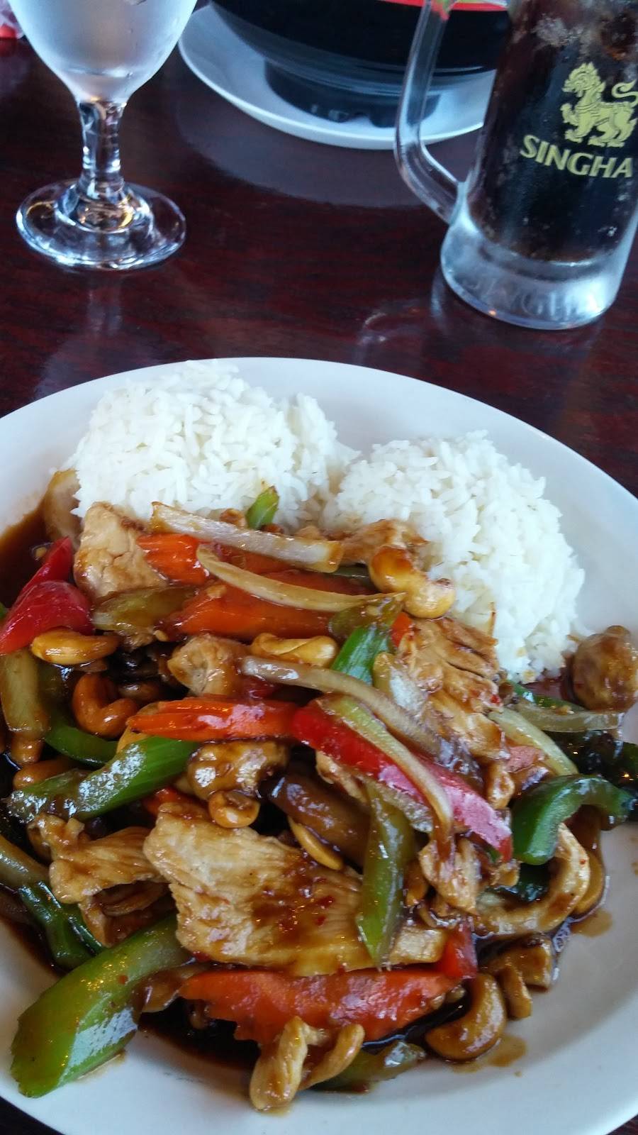 Sumalees Thai Cuisine | restaurant | 20831 WA-410, Bonney Lake, WA 98391, USA | 2538263514 OR +1 253-826-3514