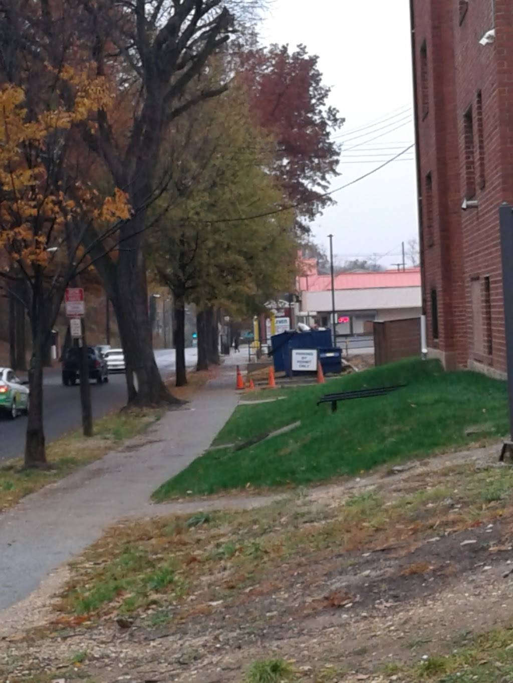 Oriental Express | restaurant | 3015 Naylor Rd SE, Washington, DC 20020, USA | 2025811308 OR +1 202-581-1308