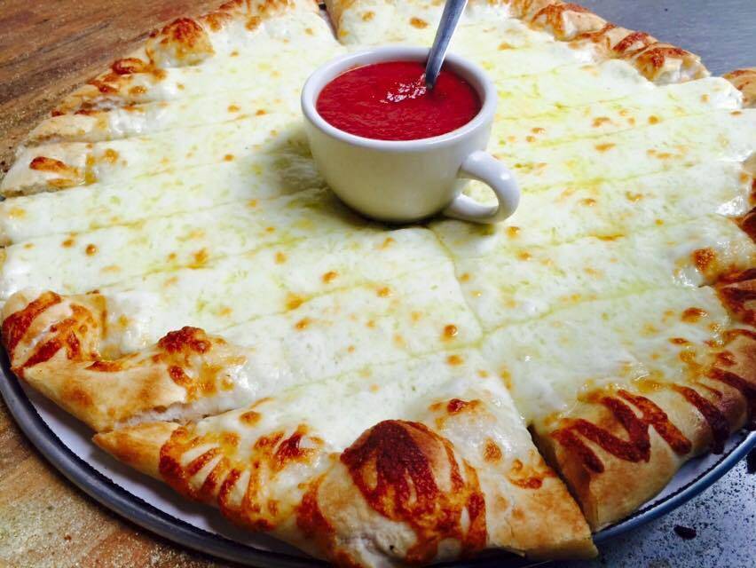 Saint Giuseppes Pizza | restaurant | 363 Avenue of the Cities, East Moline, IL 61244, USA | 3097558810 OR +1 309-755-8810