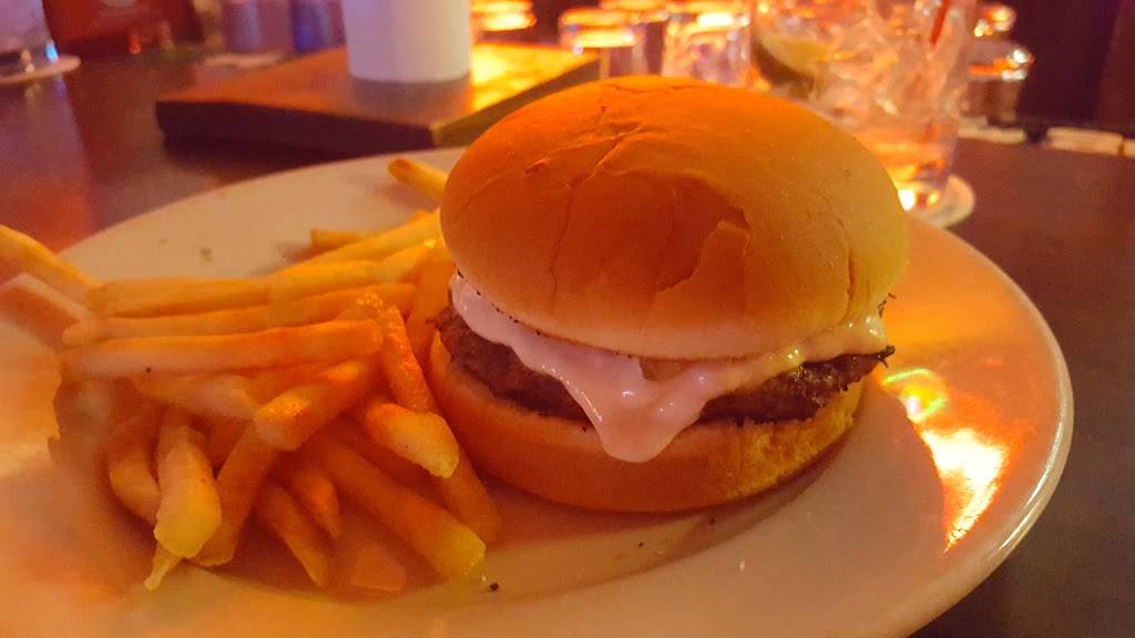 Wentes O & W Restaurant | restaurant | 18000 Chesterfield Airport Rd #1115, Chesterfield, MO 63005, USA | 6365309994 OR +1 636-530-9994